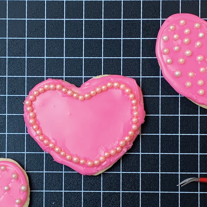 How To Decorate A Valentine Cookie