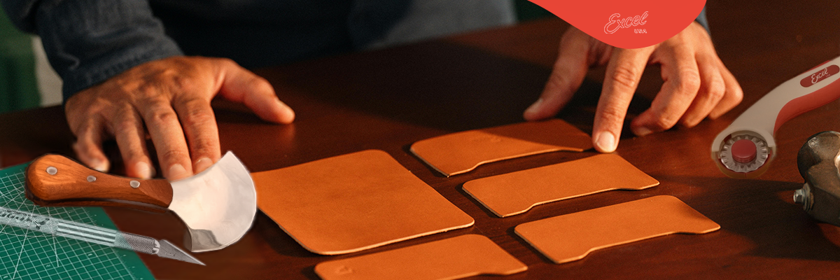 What is the Best Knife for Leather Crafting?