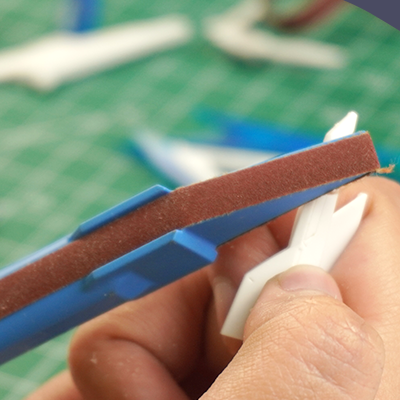 How to Sand Small Crevices: Pro Techniques for Tight Spaces