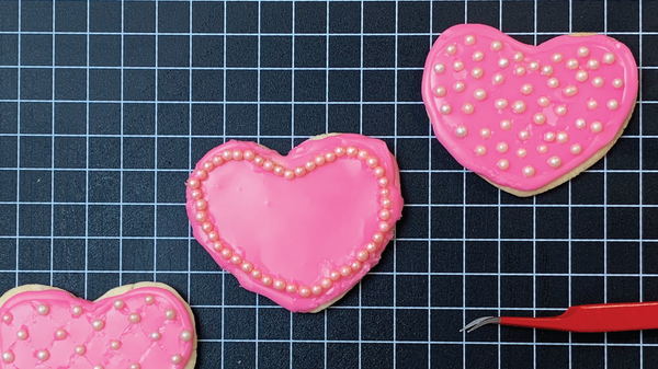 How To Decorate A Valentine Cookie - Excel Blades