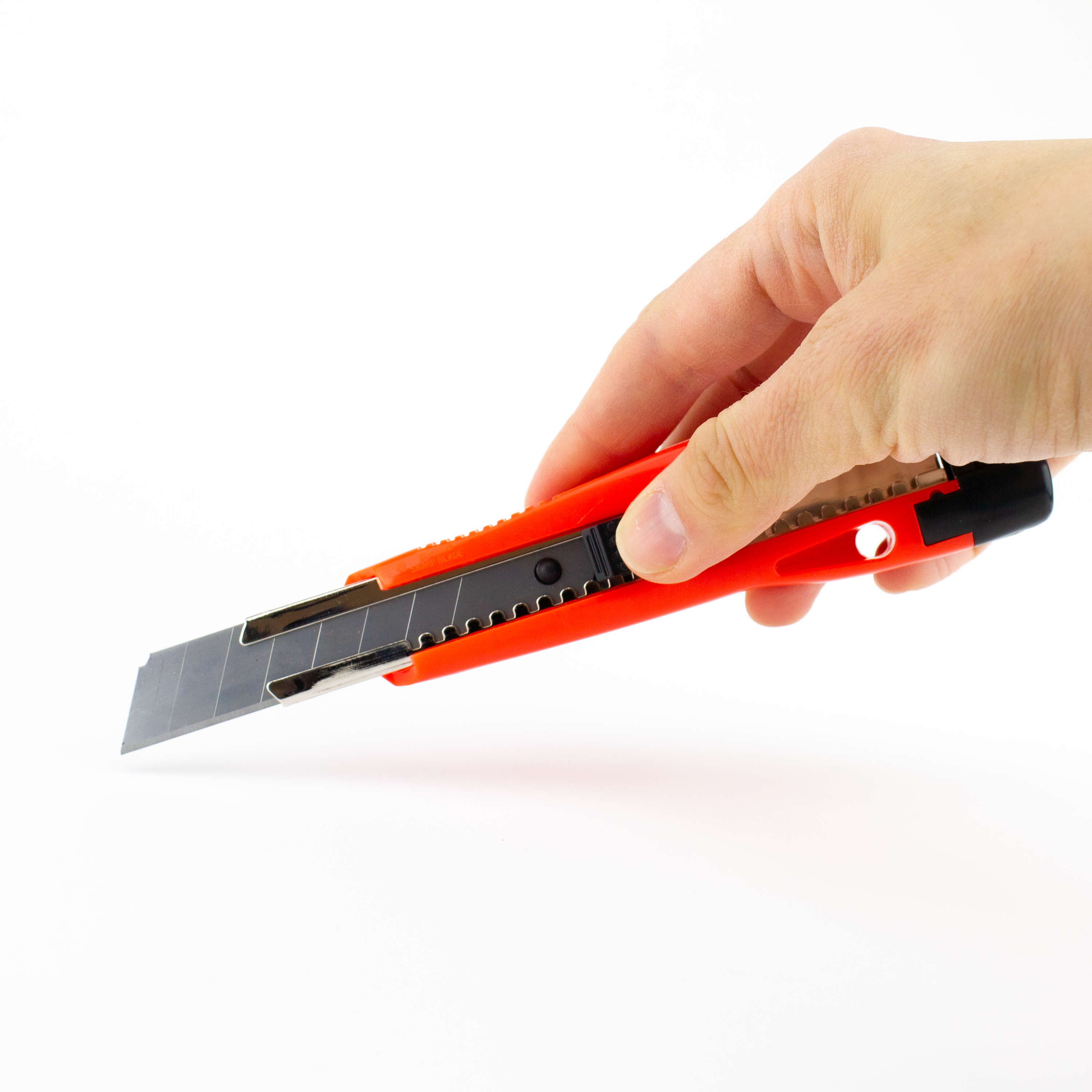 K850 Heavy Duty Plastic Snap Blade Knife