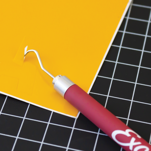 Grip-on Weeder Hook
