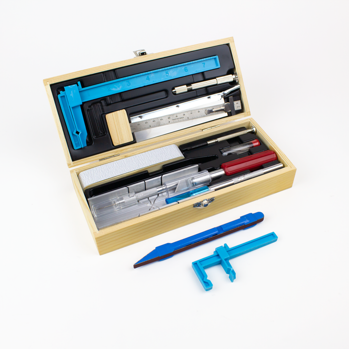 Builder's Knife and Hobby Tool Set